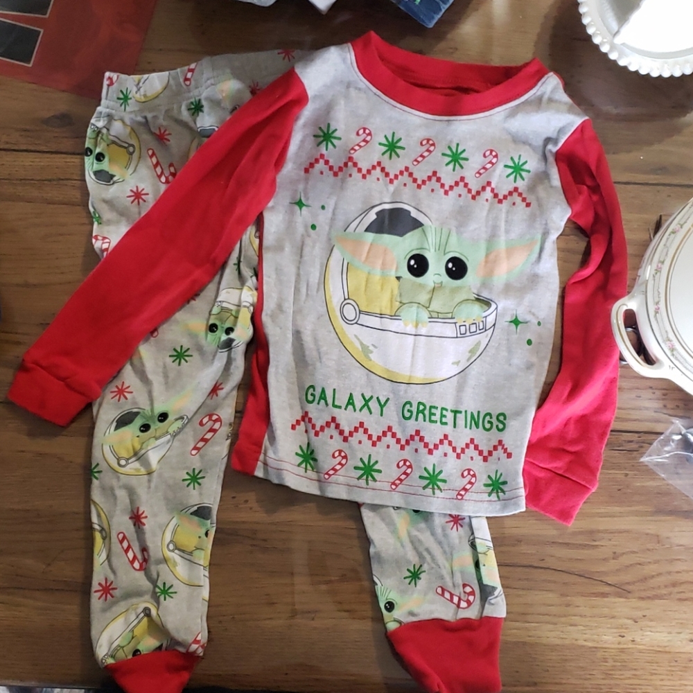 Star wars toddler pj set!